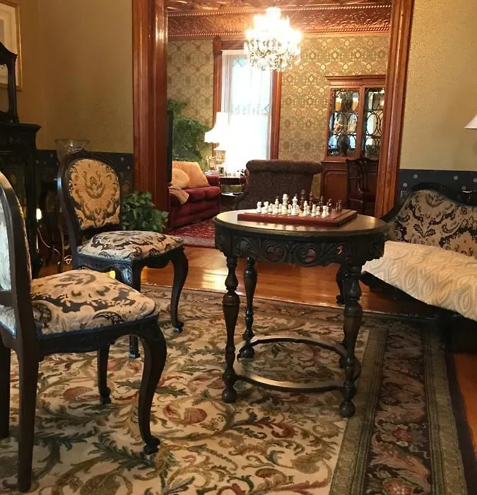 The Nauvoo Grand Bed & Breakfast-1
