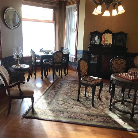 The Nauvoo Grand Bed & Breakfast-3